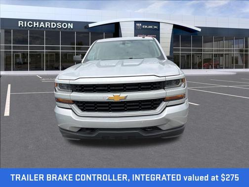 Silver Ice Metallic 2018 Chevrolet Silverado 1500 Custom