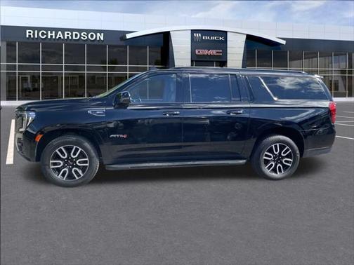 2023 GMC Yukon XL 4WD AT4