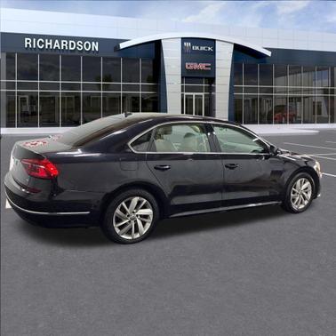 2018 Volkswagen Passat 2.0T SE