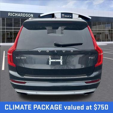 2021 Volvo XC90 T6 Momentum