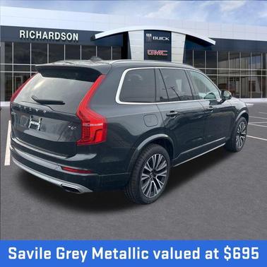 2021 Volvo XC90 T6 Momentum