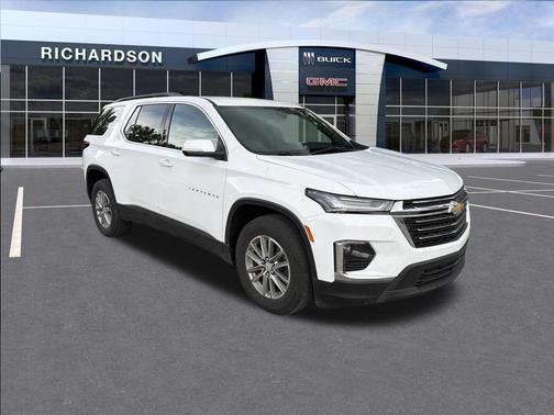 Summit White 2023 Chevrolet Traverse LT Cloth