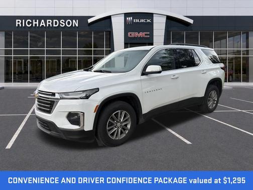Summit White 2023 Chevrolet Traverse LT Cloth