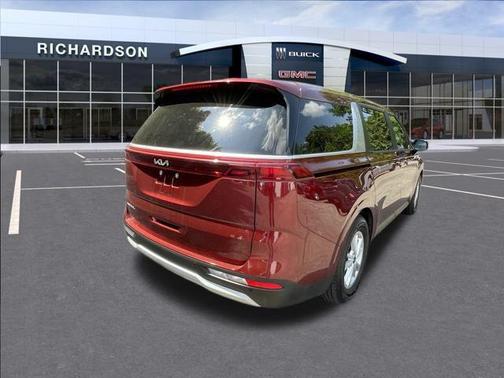 2024 Kia Carnival LX