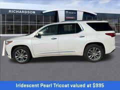 Iridescent Pearl Tricoat 2019 Chevrolet Traverse High Country