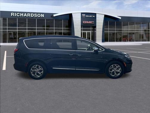 2022 Chrysler Pacifica Limited