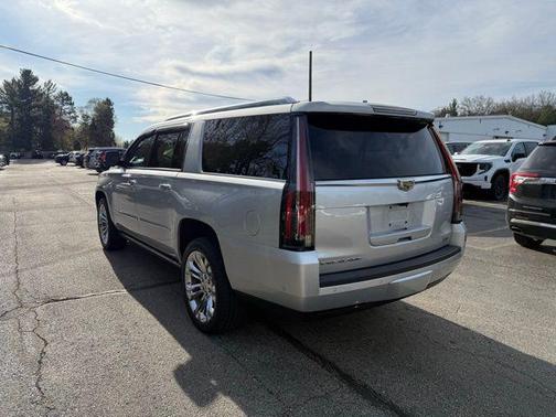 2020 Cadillac Escalade ESV Premium Luxury