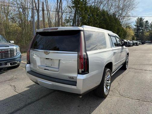 2020 Cadillac Escalade ESV Premium Luxury