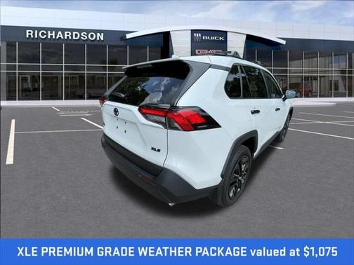 2023 Toyota RAV4 XLE Premium