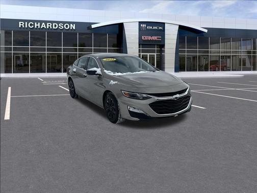 2022 Chevrolet Malibu LT