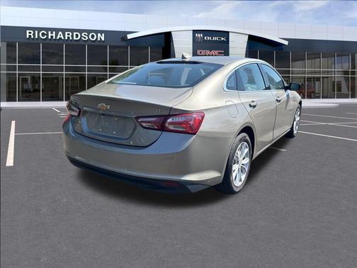 2022 Chevrolet Malibu FWD LT