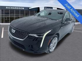 2023 Cadillac CT4 Luxury