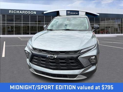 Sterling Gray Metallic 2023 Chevrolet Blazer 2LT