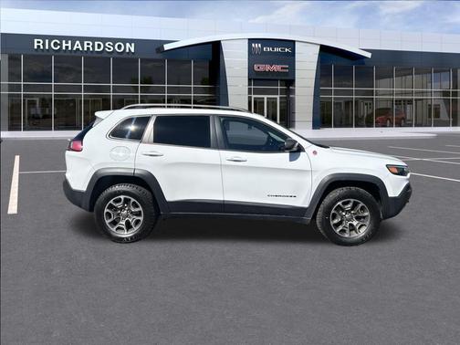 2020 Jeep Cherokee Trailhawk