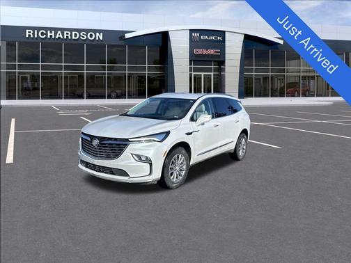 2023 Buick Enclave Essence FWD
