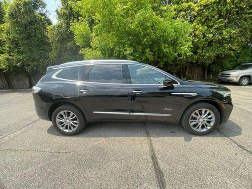 2022 Buick Enclave AWD Avenir