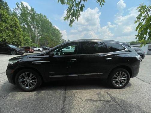 2022 Buick Enclave AWD Avenir
