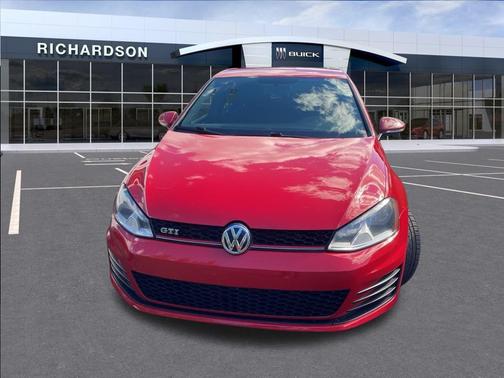 2015 Volkswagen Golf GTI 2.0T S 4-Door