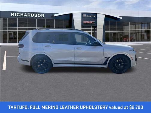 2023 BMW X7 M60i