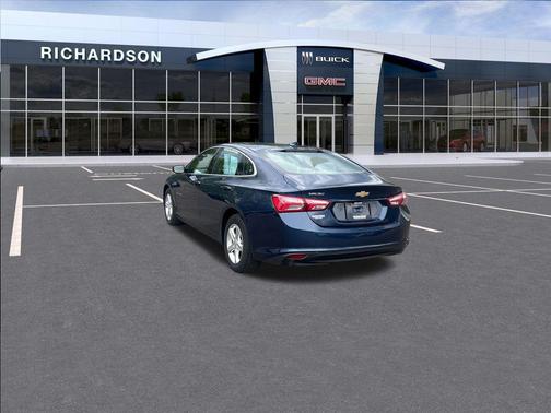 Northsky Blue Metallic 2022 Chevrolet Malibu FWD LT