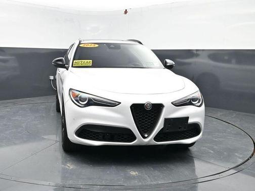 Alfa White 2023 Alfa Romeo Stelvio Veloce AWD