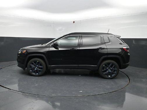 Diamond Black Crystal Pearlcoat 2026 Jeep Compass 85th Anniversary 4x4