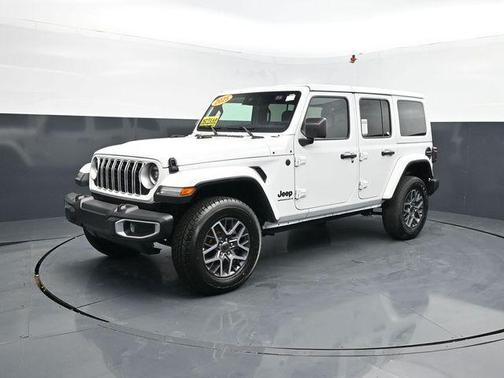 Bright White Clearcoat 2025 Jeep Wrangler 4-Door Sahara 4x4