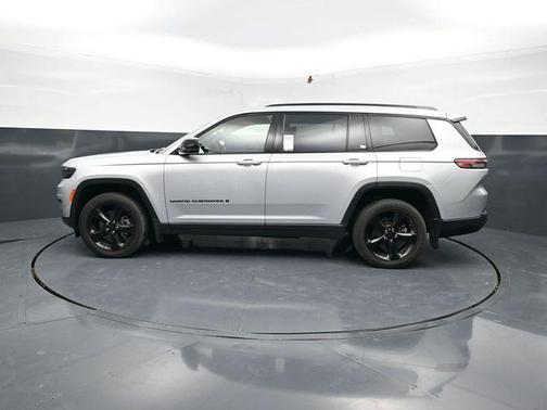 Silver Zynith 2023 Jeep Grand Cherokee L Altitude