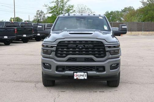 Ceramic Gray Clearcoat 2026 RAM 2500 Limited Mega Cab 4x4 6'4' Box