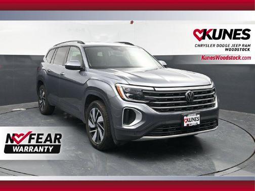 Platinum Gray Metallic 2024 Volkswagen Atlas 2.0T SE w/Technology 4MOTION
