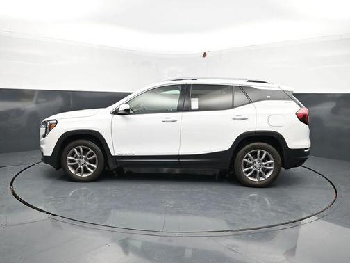 Summit White 2024 GMC Terrain SLT