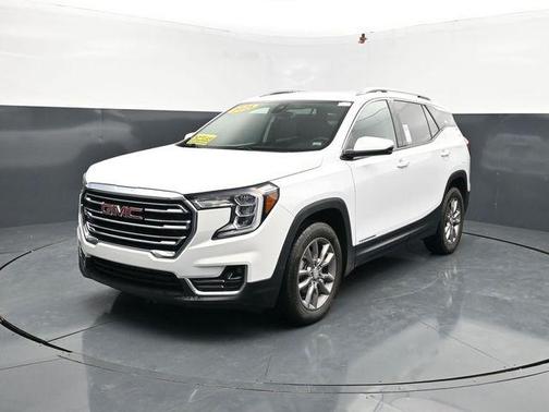 Summit White 2024 GMC Terrain SLT