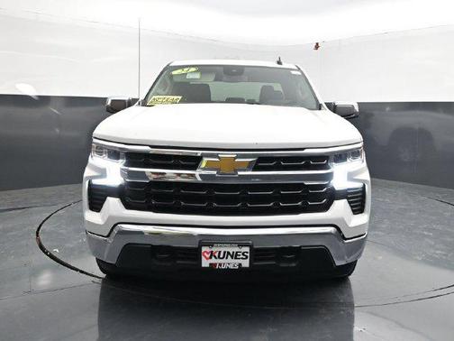 Summit White 2024 Chevrolet Silverado 1500 LT