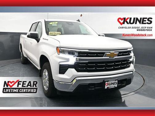 Summit White 2024 Chevrolet Silverado 1500 LT