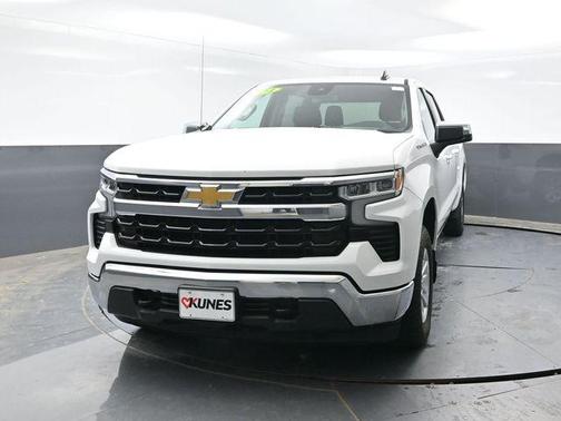 Summit White 2024 Chevrolet Silverado 1500 LT