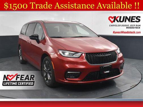 Red Hot Pearlcoat 2026 Chrysler Pacifica L