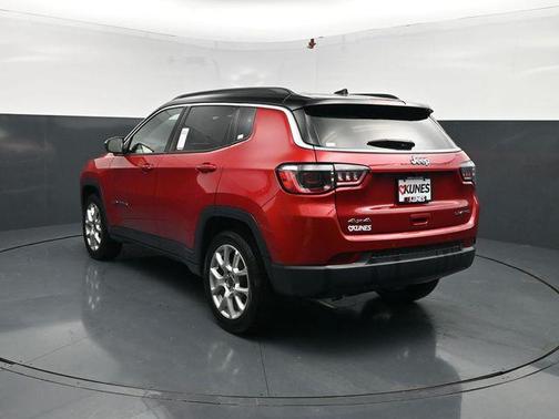 Red Hot Pearlcoat 2025 Jeep Compass Limited