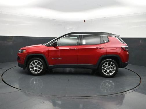 Red Hot Pearlcoat 2025 Jeep Compass Limited