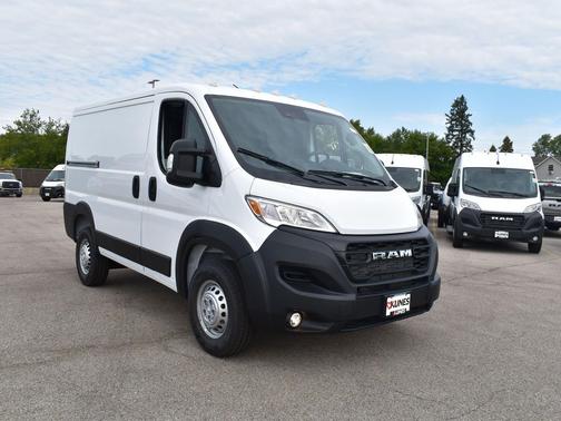 2026 RAM ProMaster 1500 Low Roof