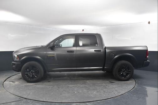 2024 RAM 1500 Classic Warlock Crew Cab 4x4 5'7' Box