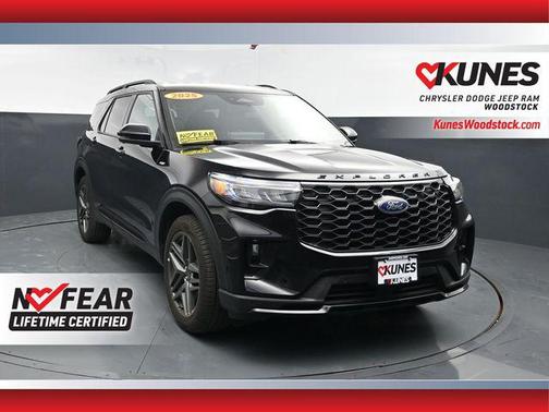 Black Metallic 2025 Ford Explorer ST-Line