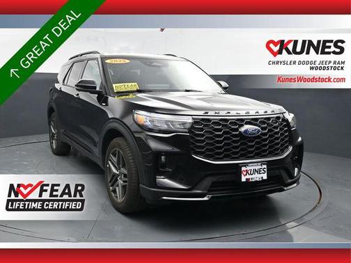Black Metallic 2025 Ford Explorer ST-Line