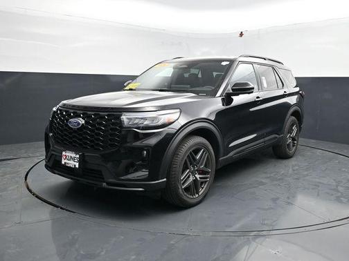 Black Metallic 2025 Ford Explorer ST-Line