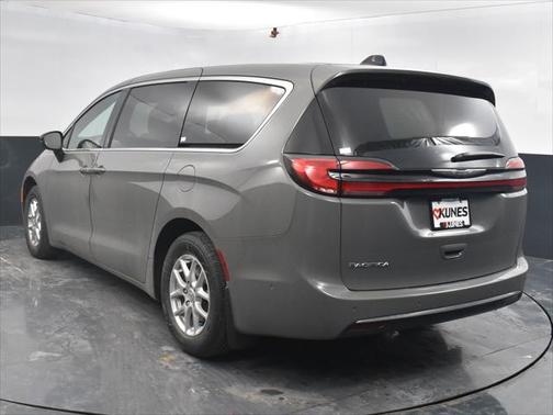 2025 Chrysler Pacifica L