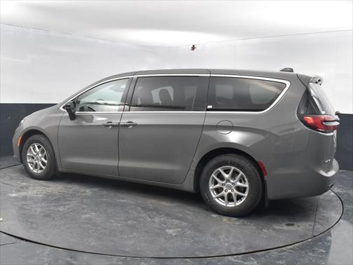2025 Chrysler Pacifica L