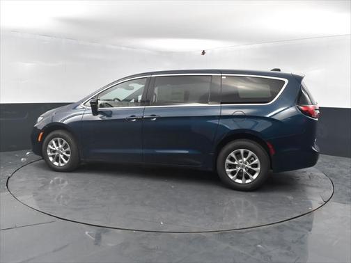 2025 Chrysler Pacifica L