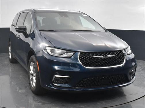 2025 Chrysler Pacifica L