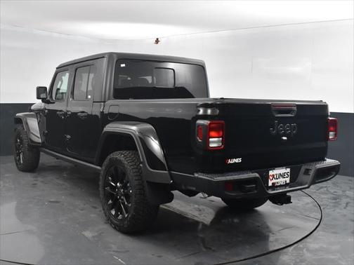2025 Jeep Gladiator Nighthawk