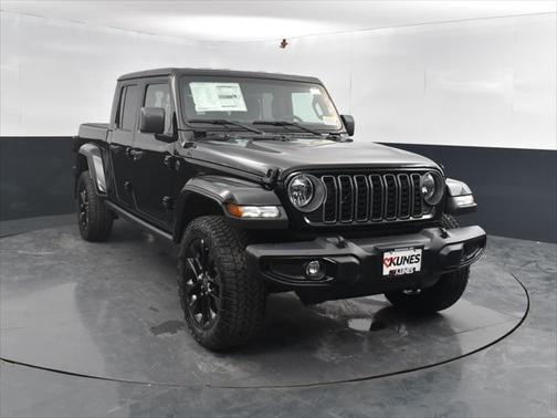 2025 Jeep Gladiator Nighthawk