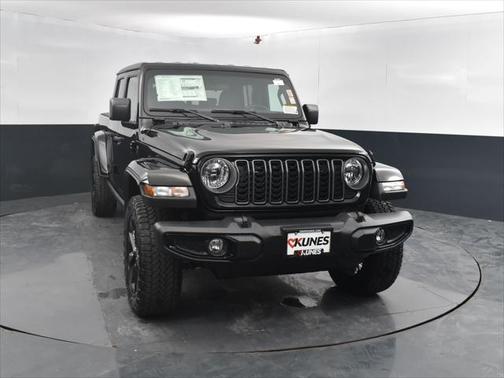 2025 Jeep Gladiator Nighthawk